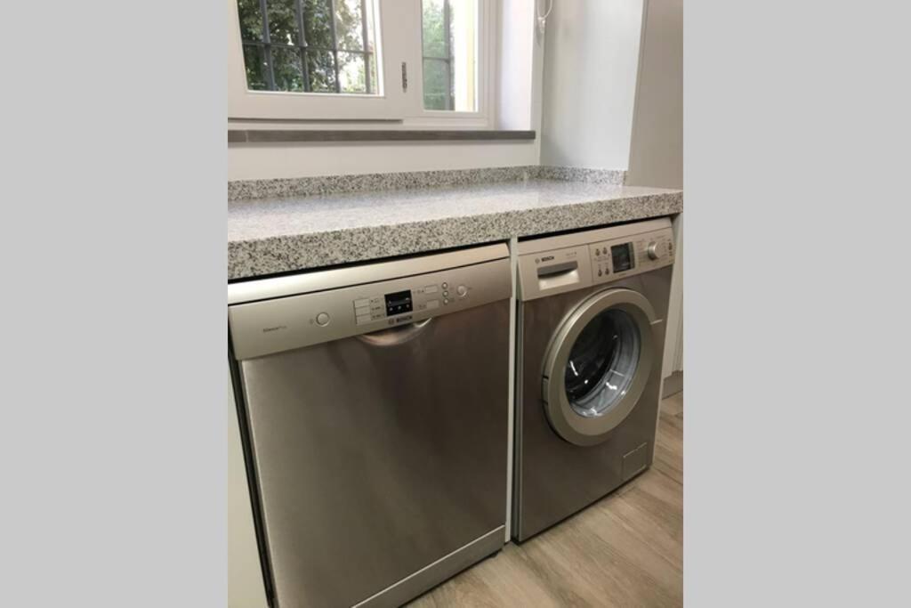 Apartamento Precioso Piso en Paseo de la Bomba free parking Granada Exterior foto